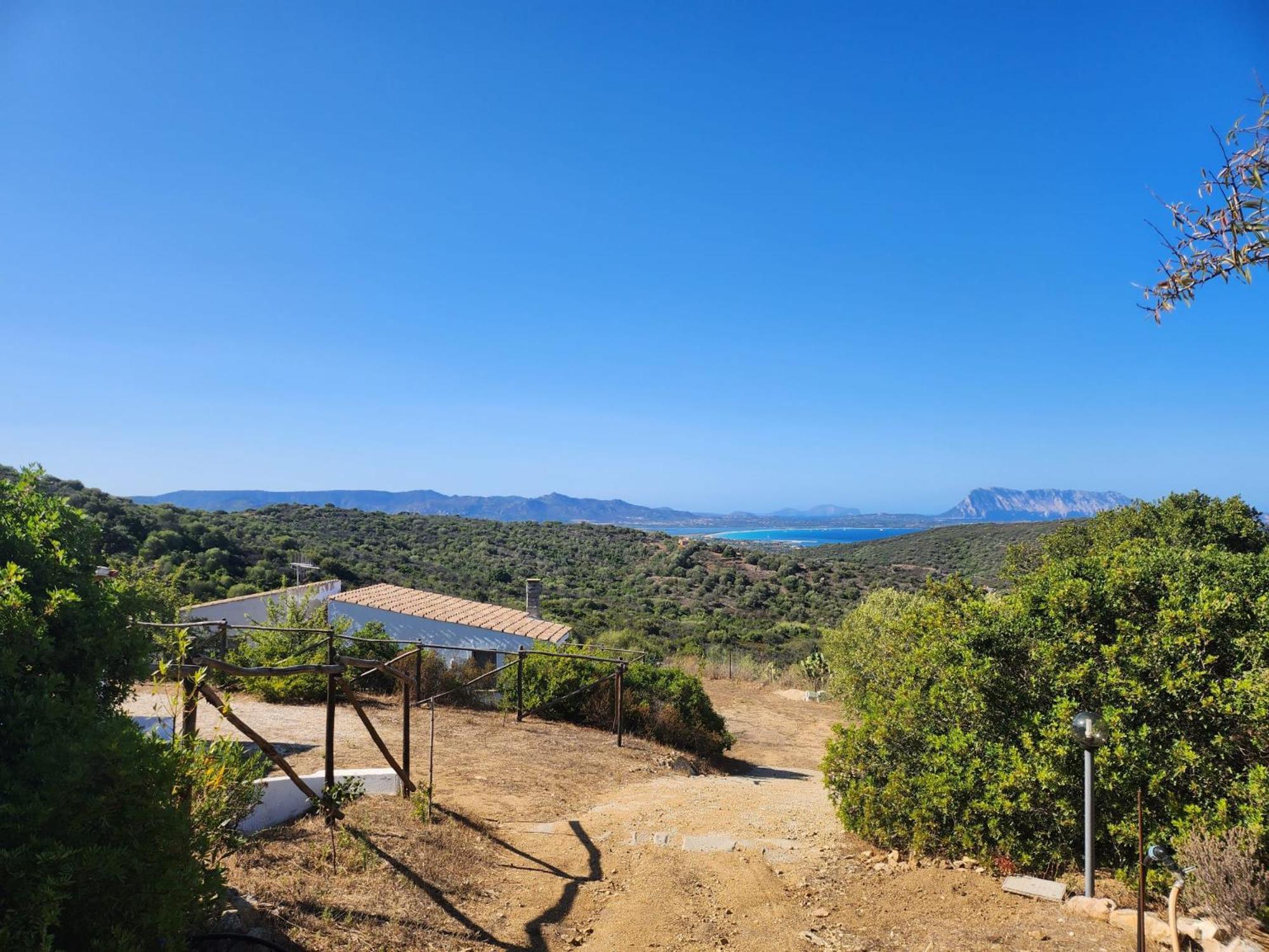 Agrustos Paradise Villa Budoni Exterior photo